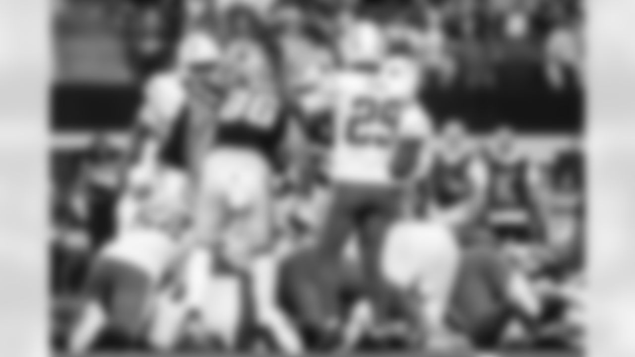 CB Tarheeb Still (29)