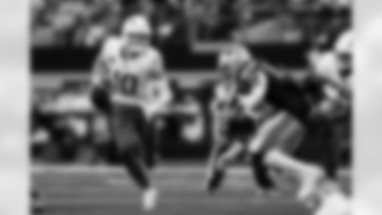 Check out the best shots from the Chargers Week 16 matchup against the Cowboys!