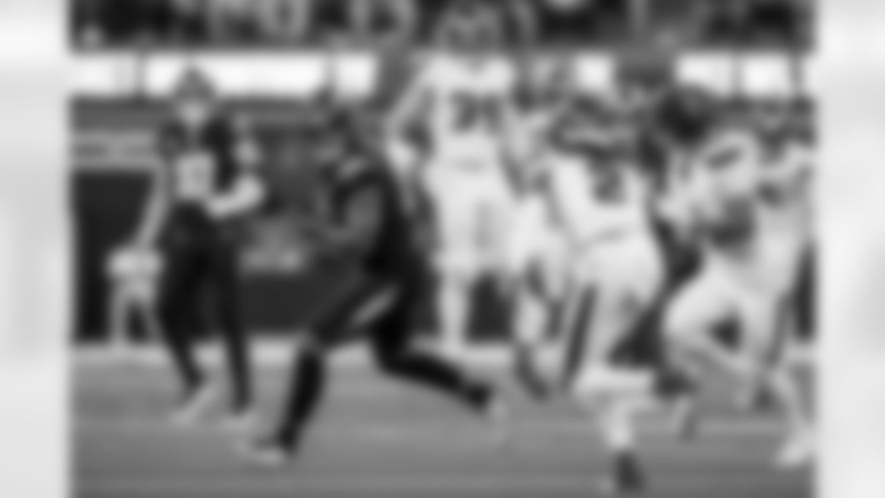 Check out the best shots from the Chargers Week 17 matchup against the Texans!