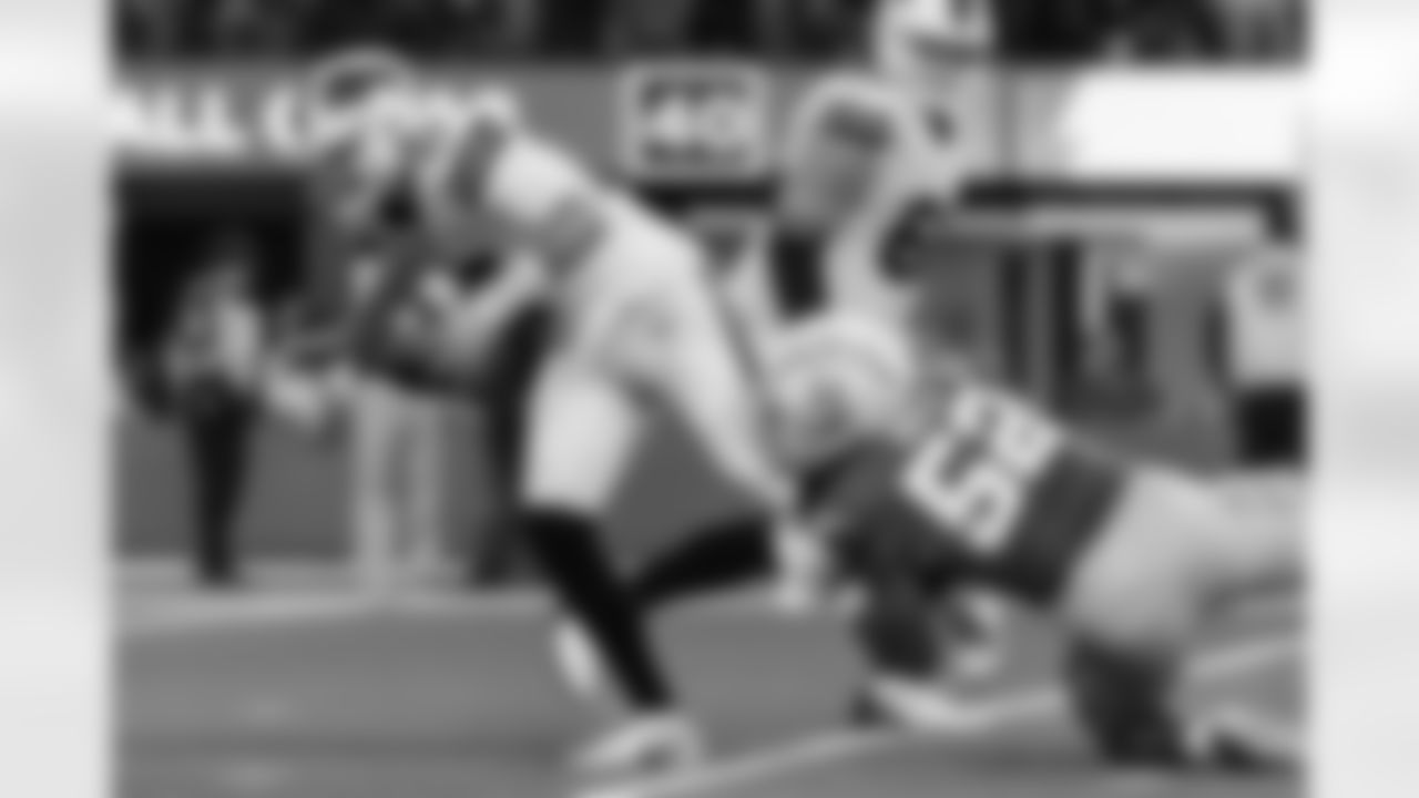 The Los Angeles Chargers play the Buffalo Bills on Sunday, December 23, 2023 at SoFi Stadium in Inglewood, CA.
[FINAL SCORE: BUF 24 - LAC 22]