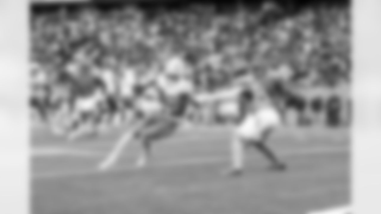 TE Oronde Gadsden (86)