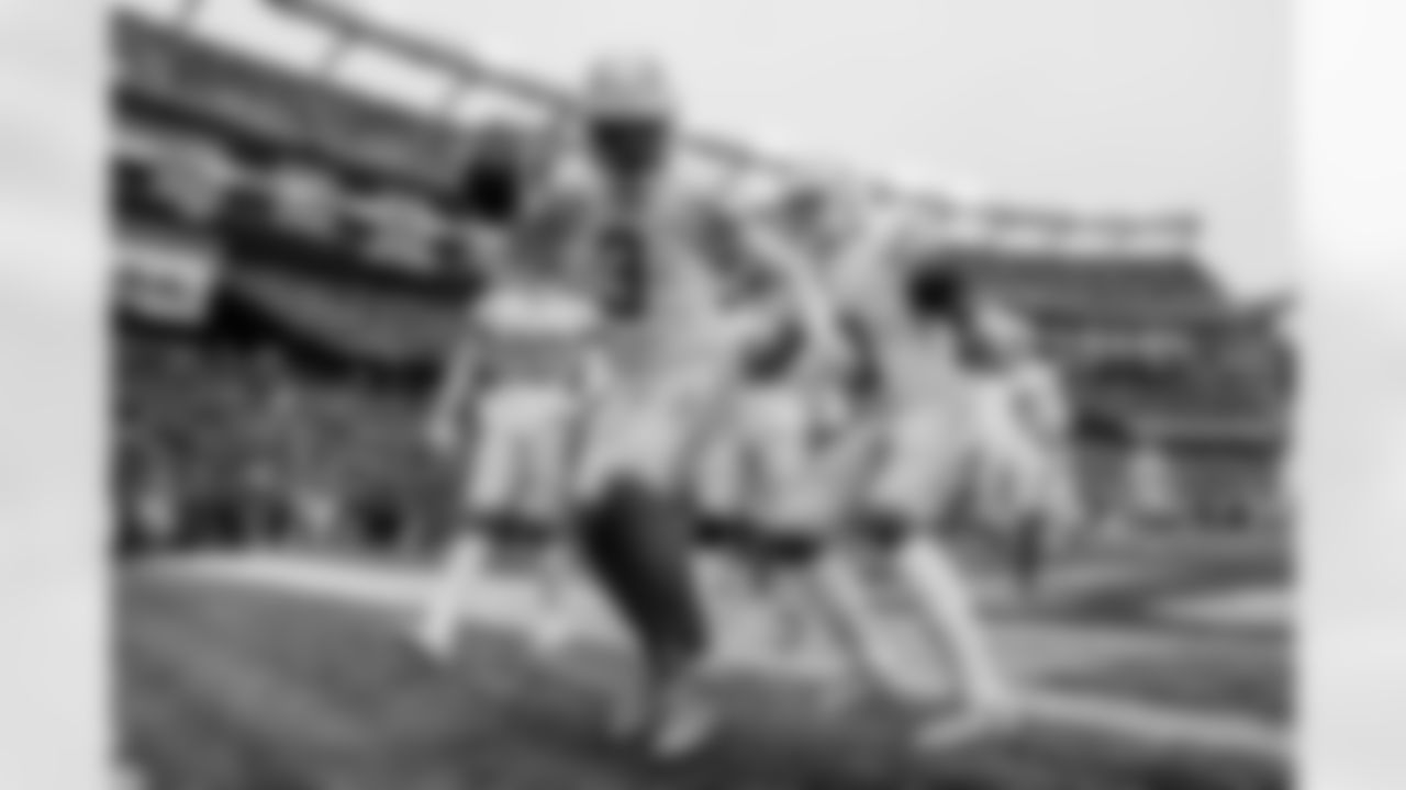 The Los Angeles Chargers play the New England Patriots on Saturday, December 28, 2024 at Gillette Stadium in Foxborough, MA.
[FINAL SCORE: LAC 40 - NE 7]