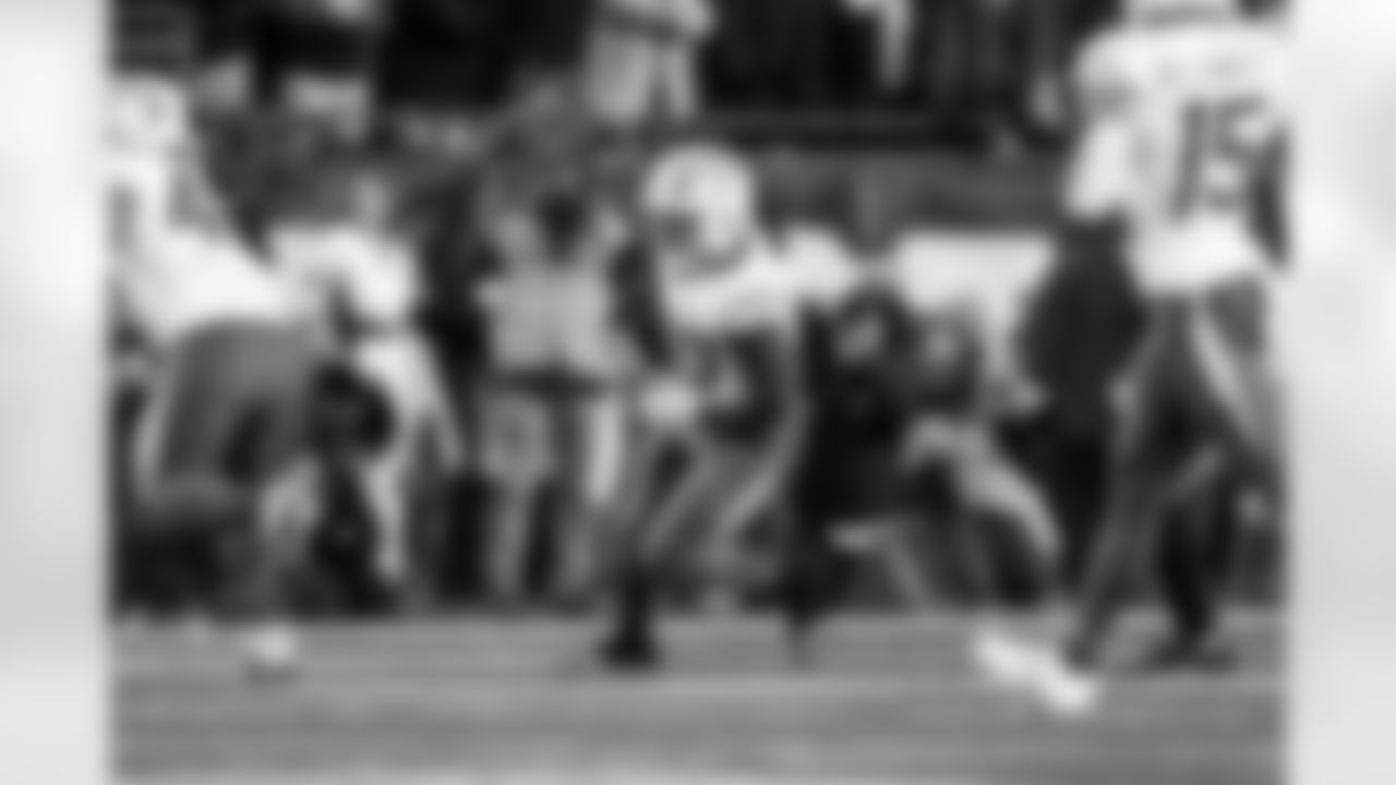 RB Kimani Vidal (30)