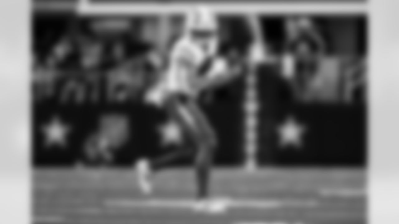 Check out the best shots from the Chargers Week 16 matchup against the Cowboys!