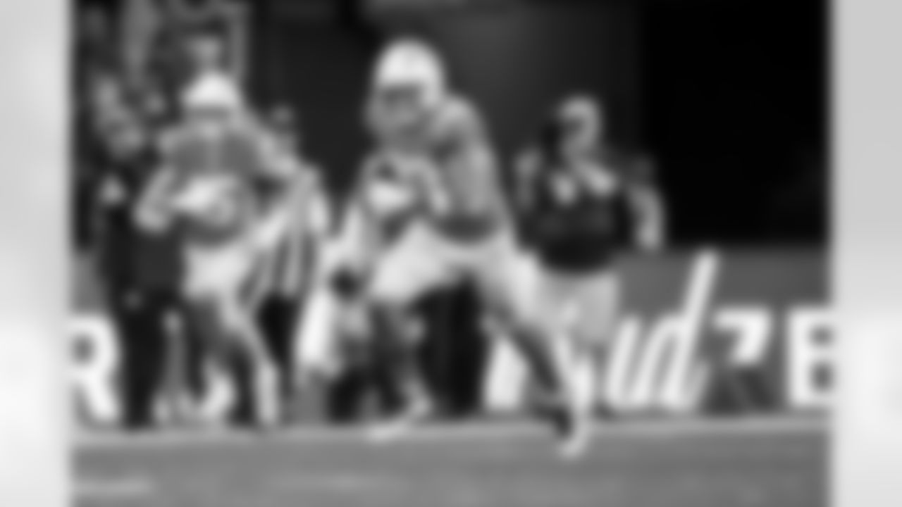 TE Tyler Conklin (83)