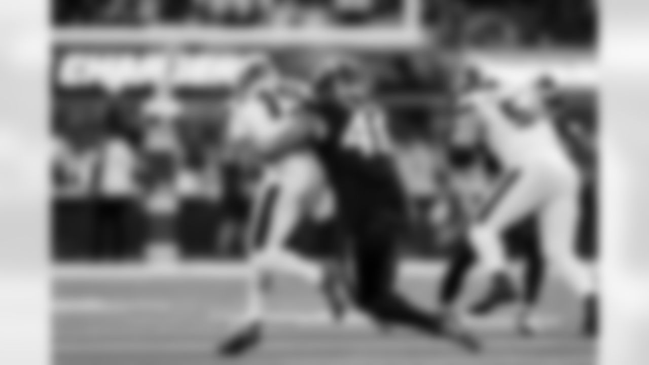 OLB Tuli Tuipulotu (45)