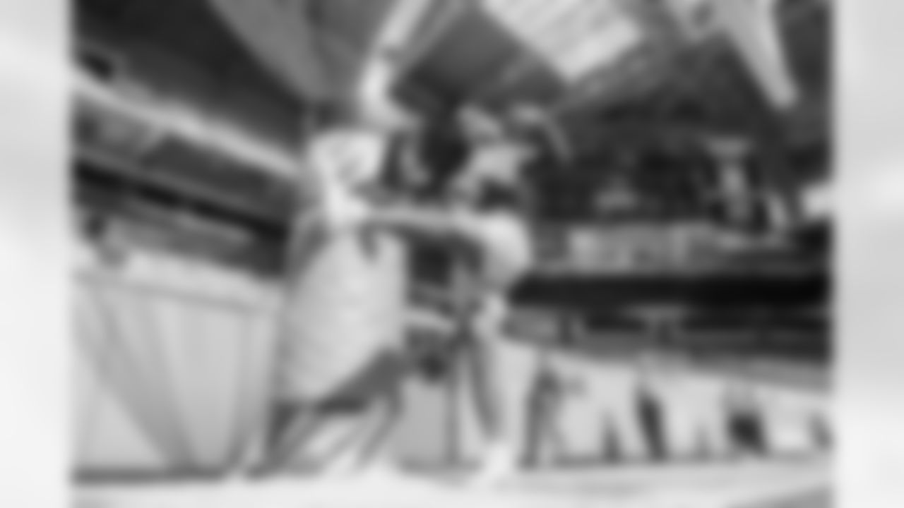 OLB Bud Dupree (48)