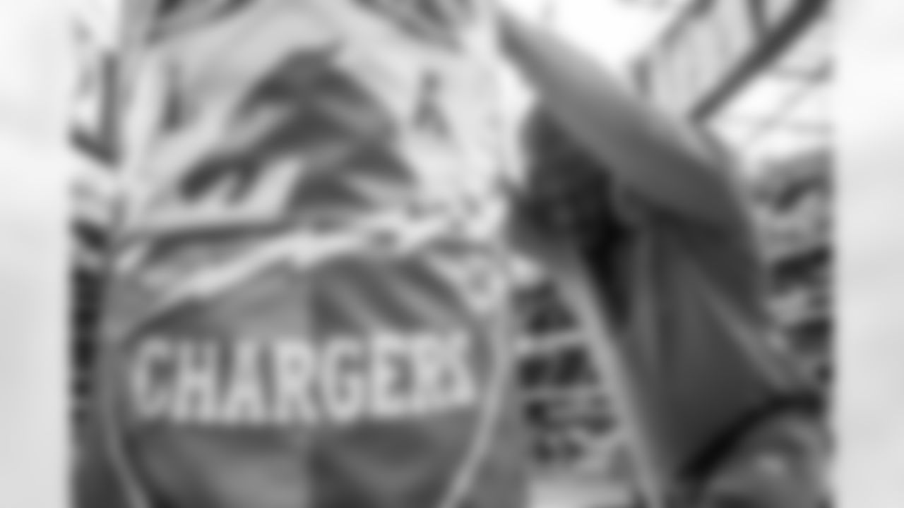 Take a look back at the Chargers Week 14 game against the Broncos in monochrome