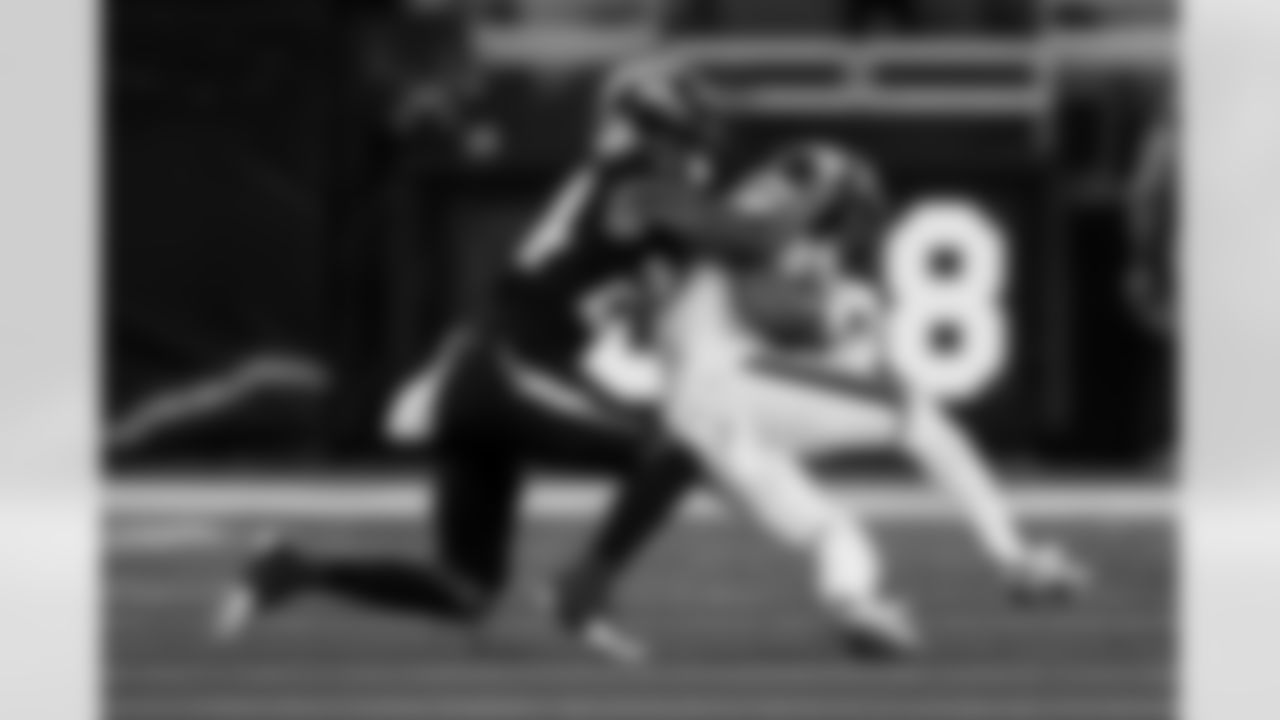 Take a look at the best photos of Chargers 2026 free agent Benjamin St-Juste