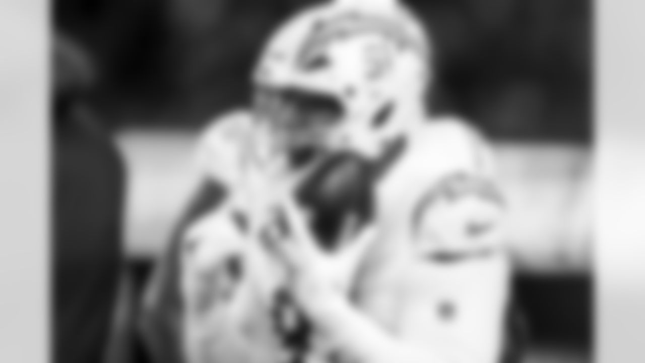 DL Da'Shawn Hand (91)