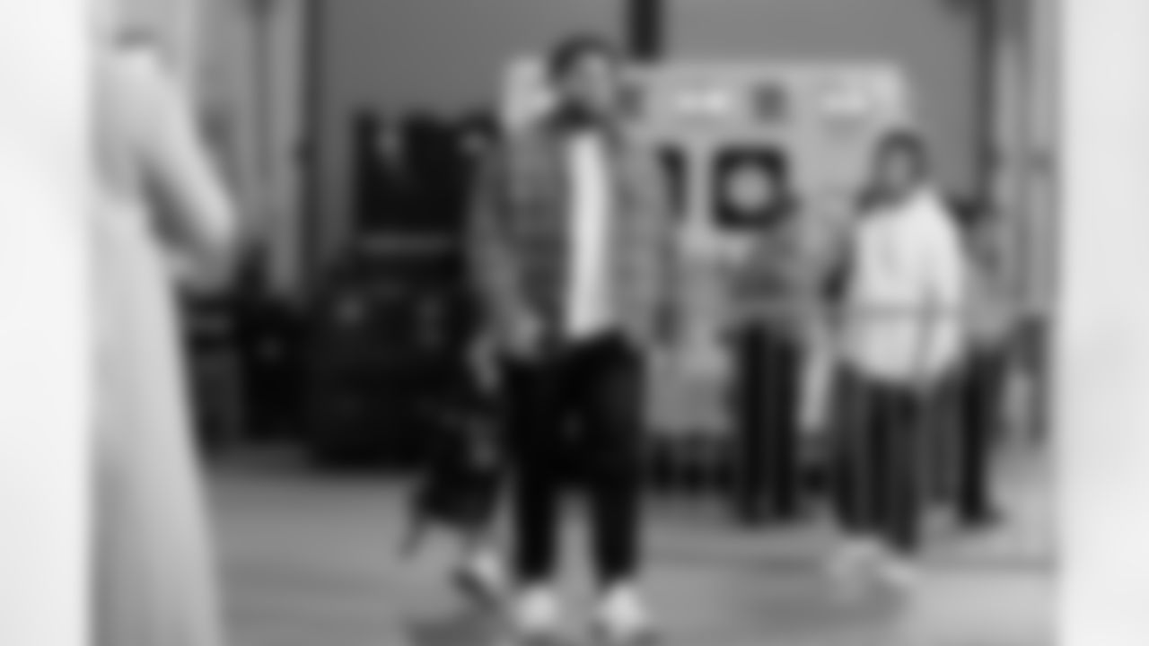 The Los Angeles Chargers play the New York Jets on Monday, November 6, 2023 at MetLife Stadium in East Rutherford, NJ.
[FINAL SCORE: LAC 27 - NYJ 6]