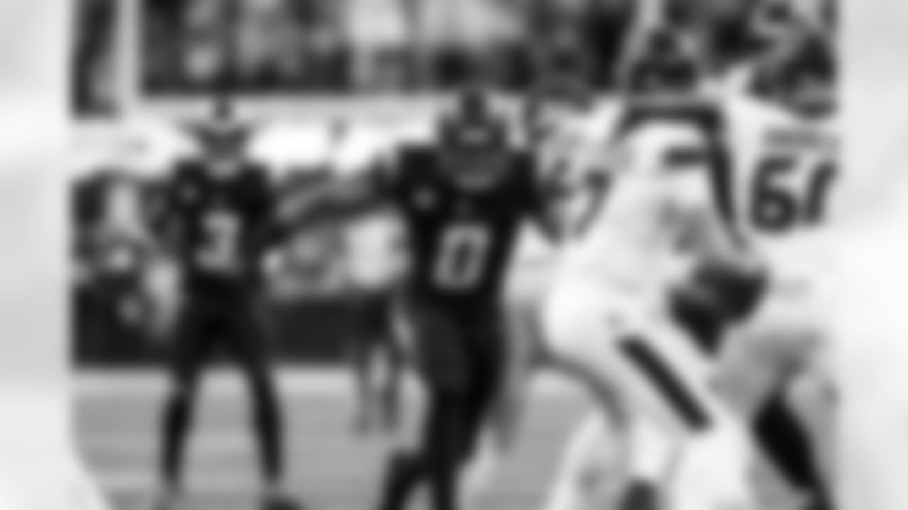 LB Daiyan Henley (0)