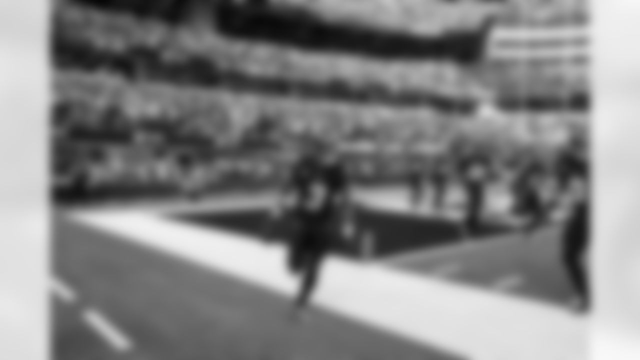 S Derwin James Jr. (3)