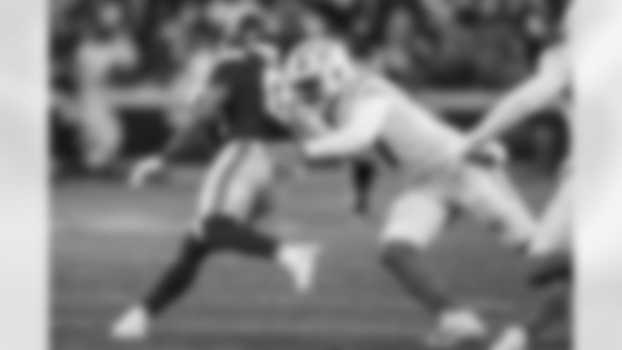 Take a look at the best photos of Chargers 2026 free agent Josh Harris