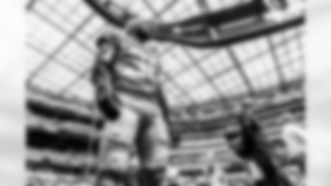 The Los Angeles Chargers play the Las Vegas Raiders on Sunday, September 8, 2024 at SoFi Stadium in Inglewood, CA.
[FINAL SCORE: LAC 22 - LV 10]