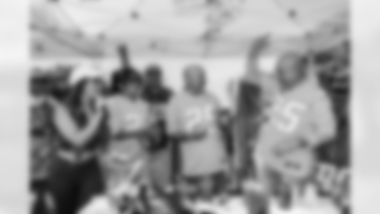 The Los Angeles Chargers play the Denver Broncos on Sunday, September 21, 2025 at SoFi Stadium in Inglewood, CA.
[FINAL SCORE: LAC 23 - DEN 20]