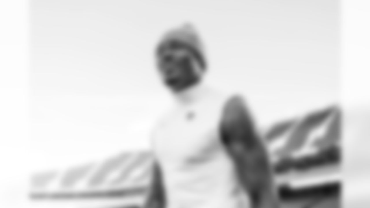 S Derwin James Jr. (3)