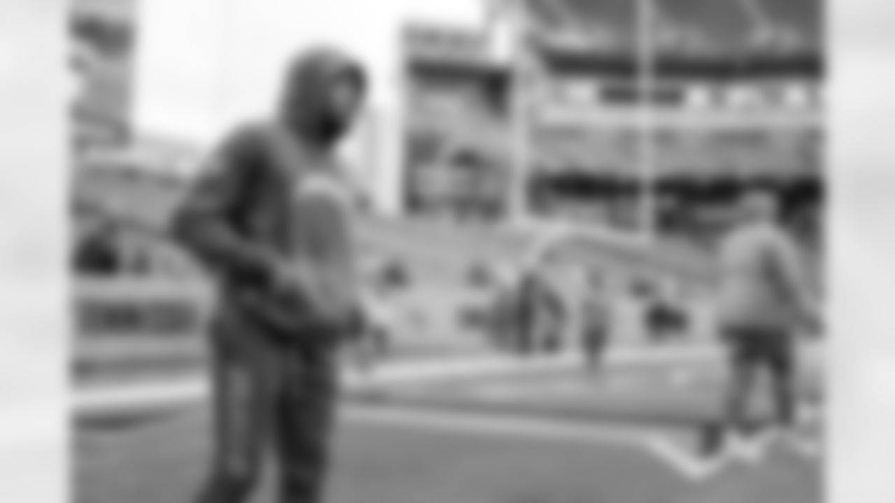 WR Quentin Johnston (1)