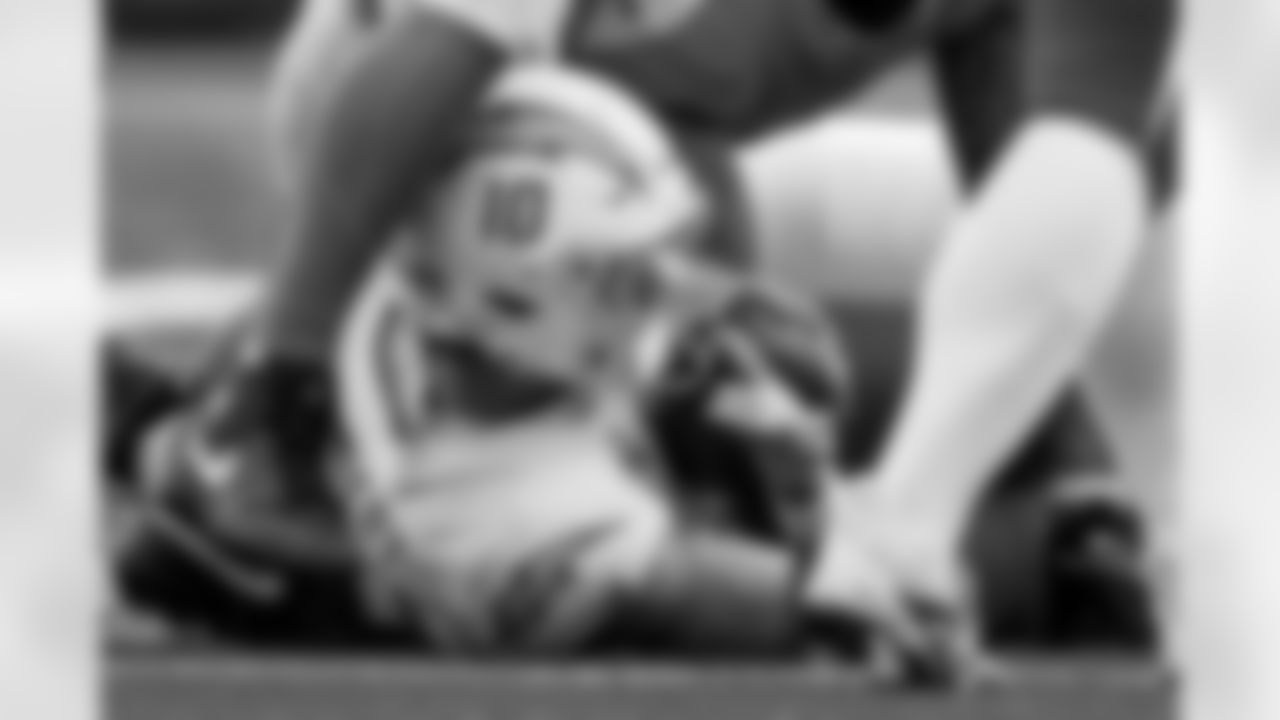 Chargers QB Justin Herbert (#10) in action during their Pro Bowl season.