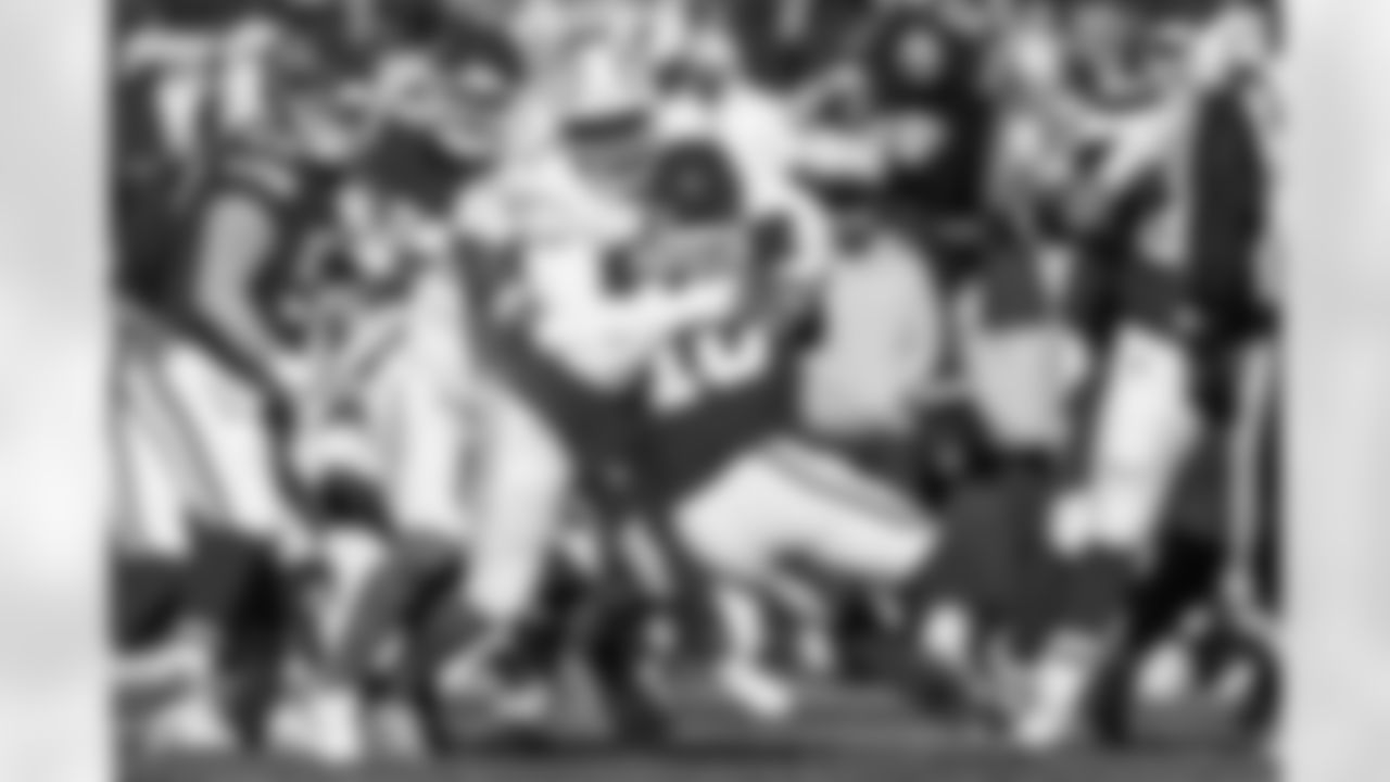 Check out the best shots from the Chargers Week 15 matchup against the Chiefs!