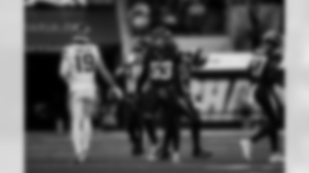 Take a look at the best photos of Chargers 2026 free agent Del'Shawn Phillips