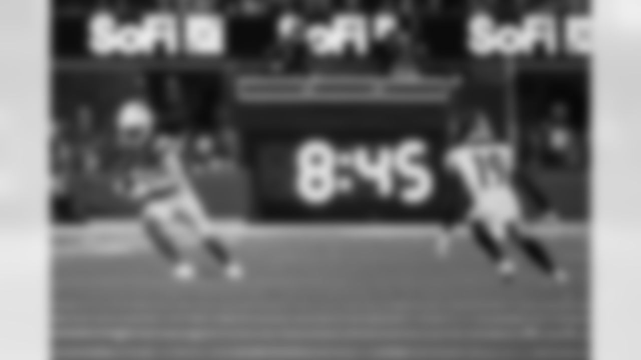 Check out the best shots from the Chargers Week 10 matchup against the Steelers!