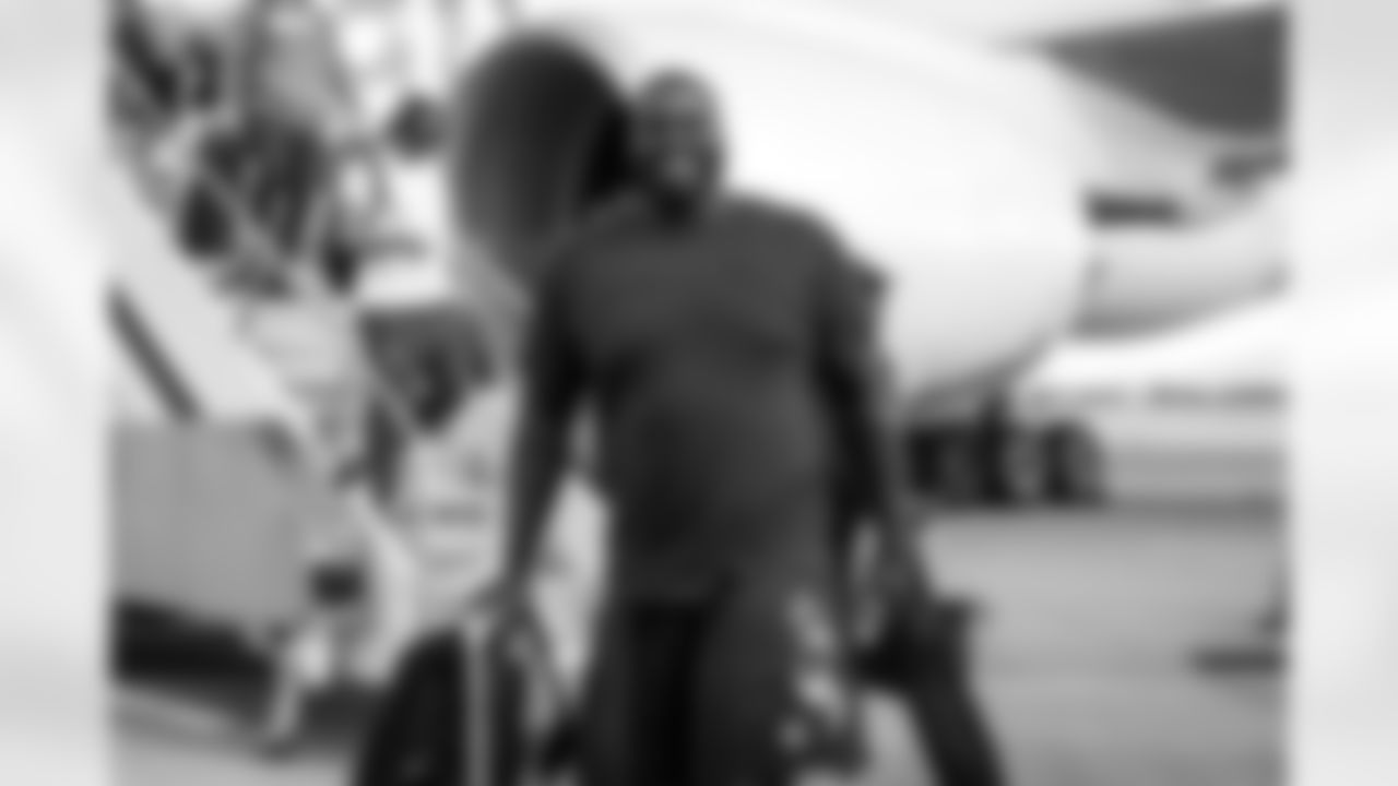 G Mekhi Becton (73)