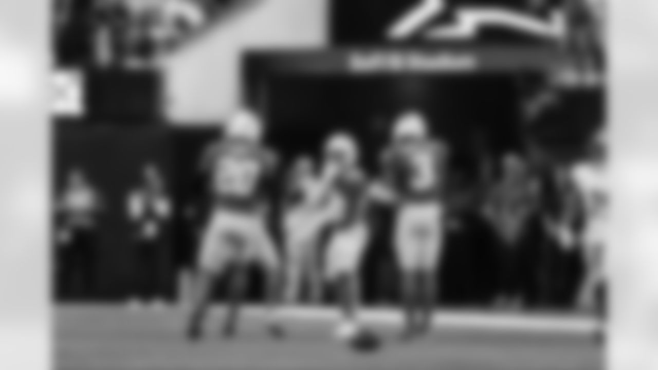 CB Cam Hart (20), CB Nikko Reed (46) and S Derwin James Jr. (3)