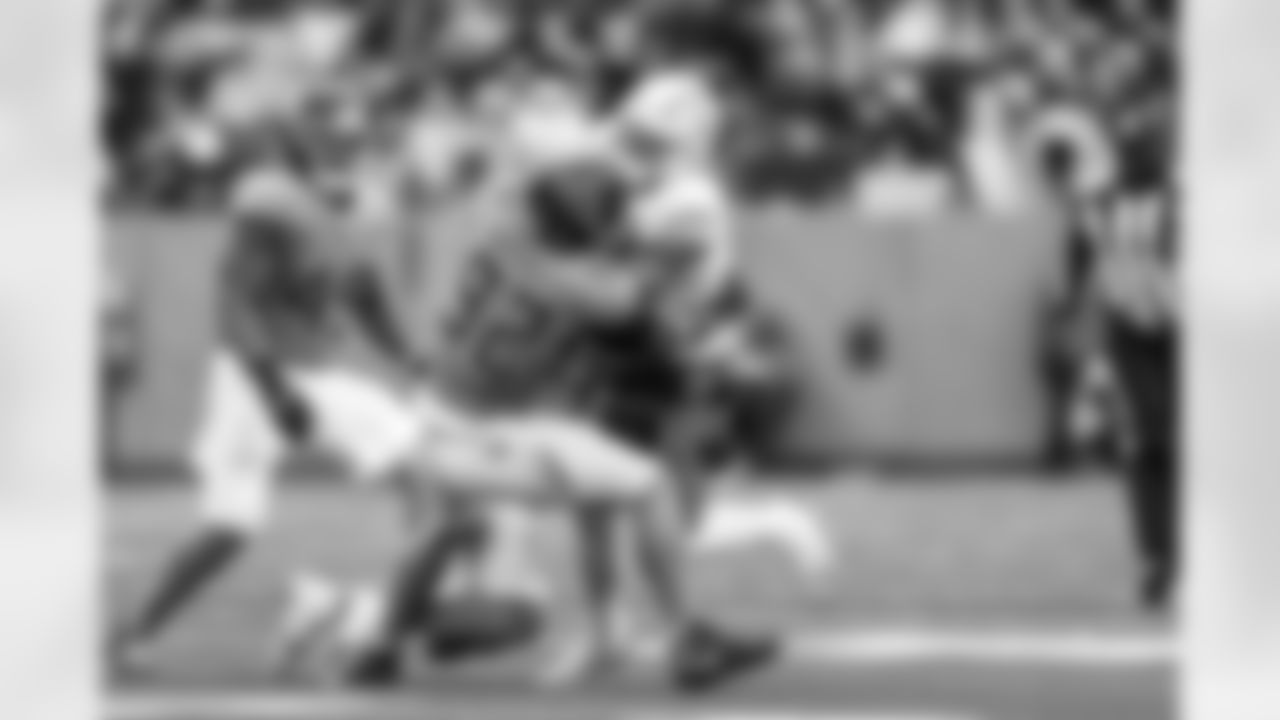 QB Justin Herbert (10)