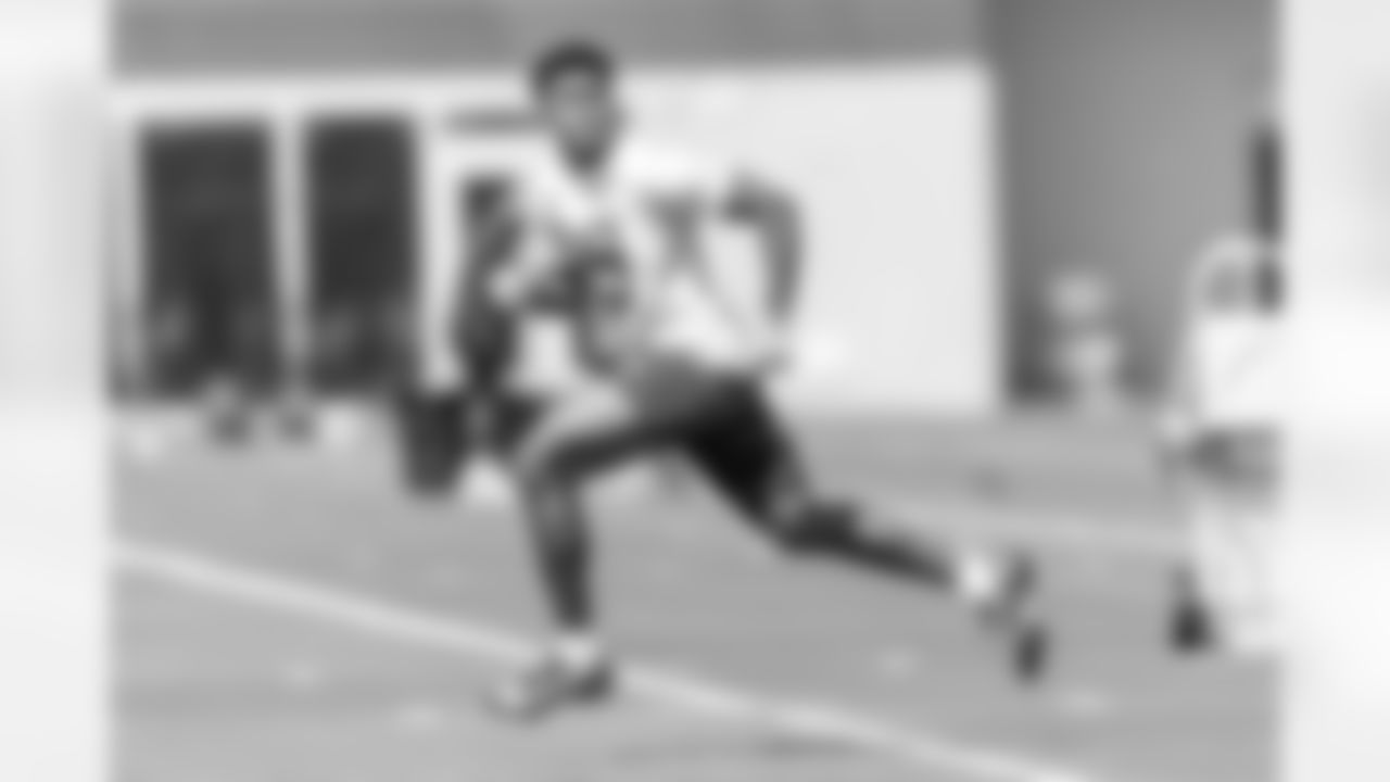 Los Angeles Chargers players participate in Phase 2 of the offseason program on Tuesday, May 20, 2025 at The Bolt in El Segundo, CA.