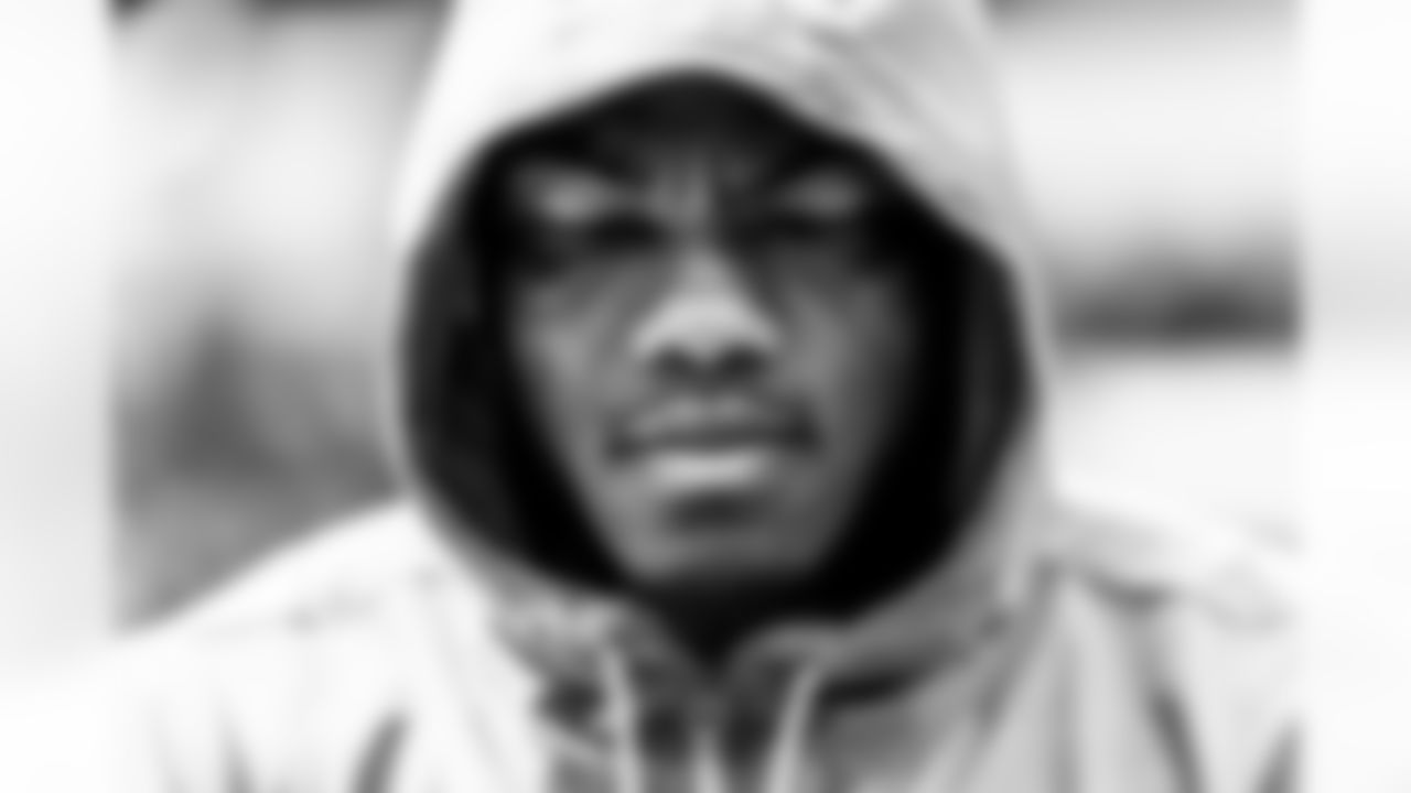 The Los Angeles Chargers play the Las Vegas Raiders on Sunday, September 8, 2024 at SoFi Stadium in Inglewood, CA.
[FINAL SCORE: LAC 22 - LV 10]