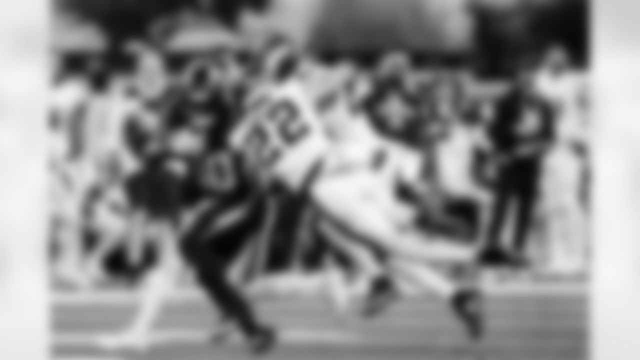 Check out the best shots from the Chargers Week 8 matchup against the Vikings!