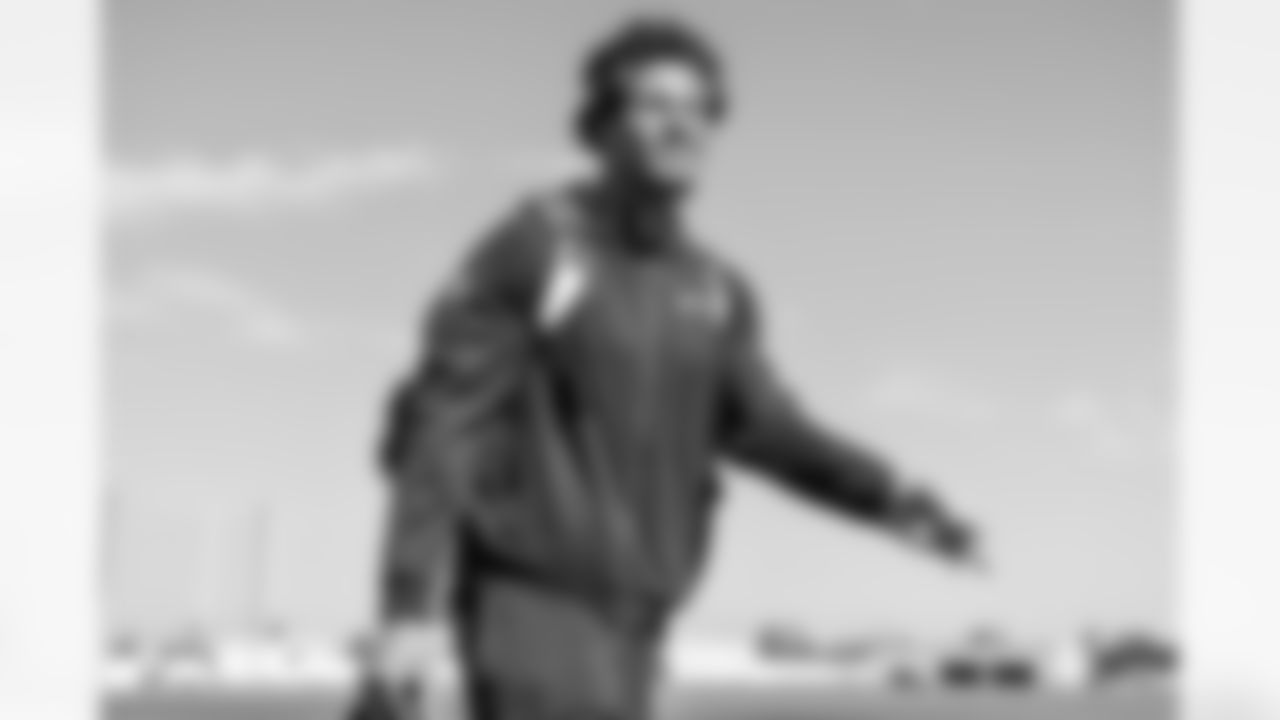 TE Oronde Gadsden (86)