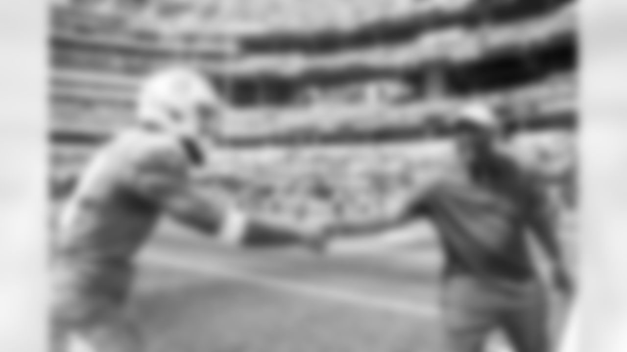 WR Keenan Allen (13) and Chargers Legend Antonio Gates