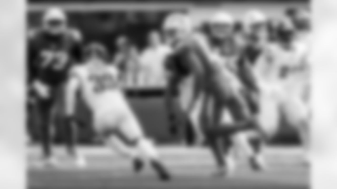 Check out the best shots from the Chargers Week 5 matchup against the Commanders!