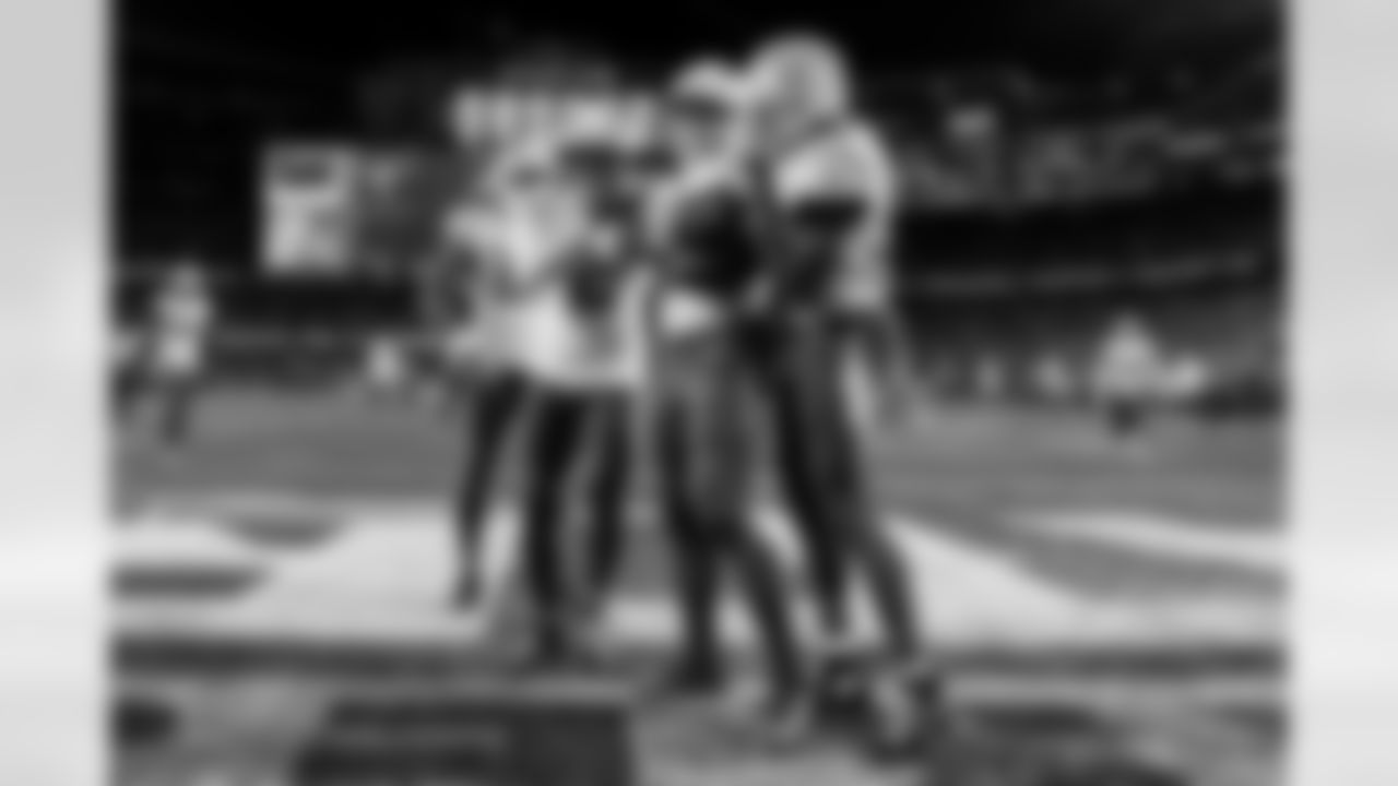 Take a look at the best photos of Chargers 2026 free agent Del'Shawn Phillips