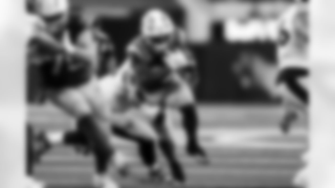 RB Kimani Vidal (30)