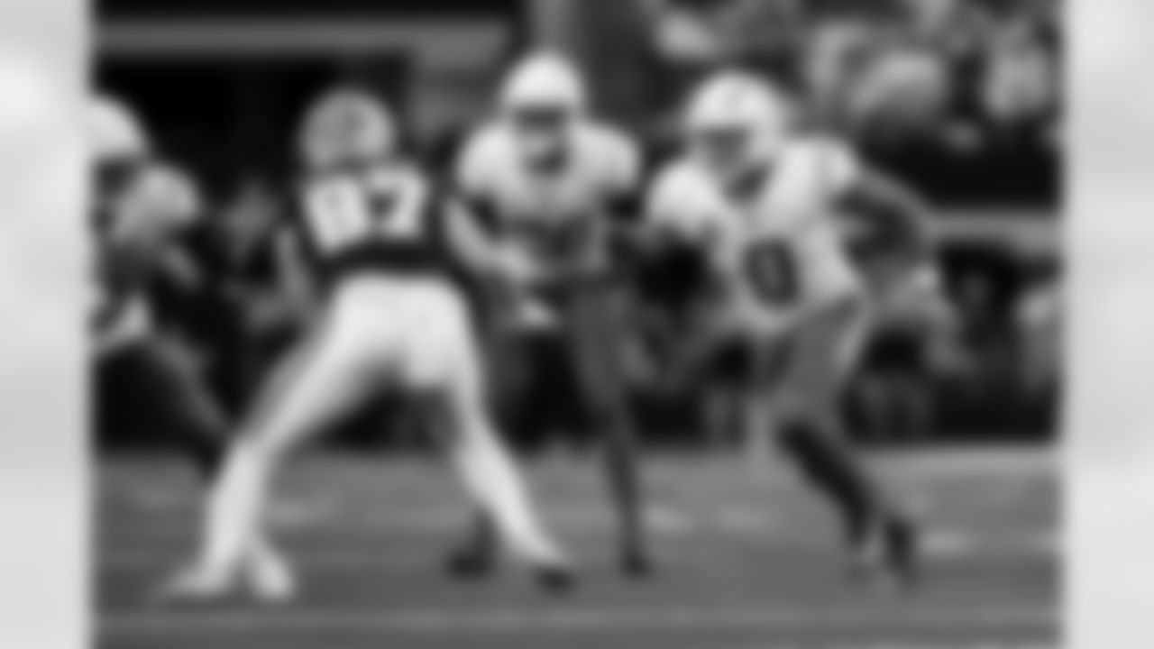 Check out the best shots from the Chargers Week 16 matchup against the Cowboys!