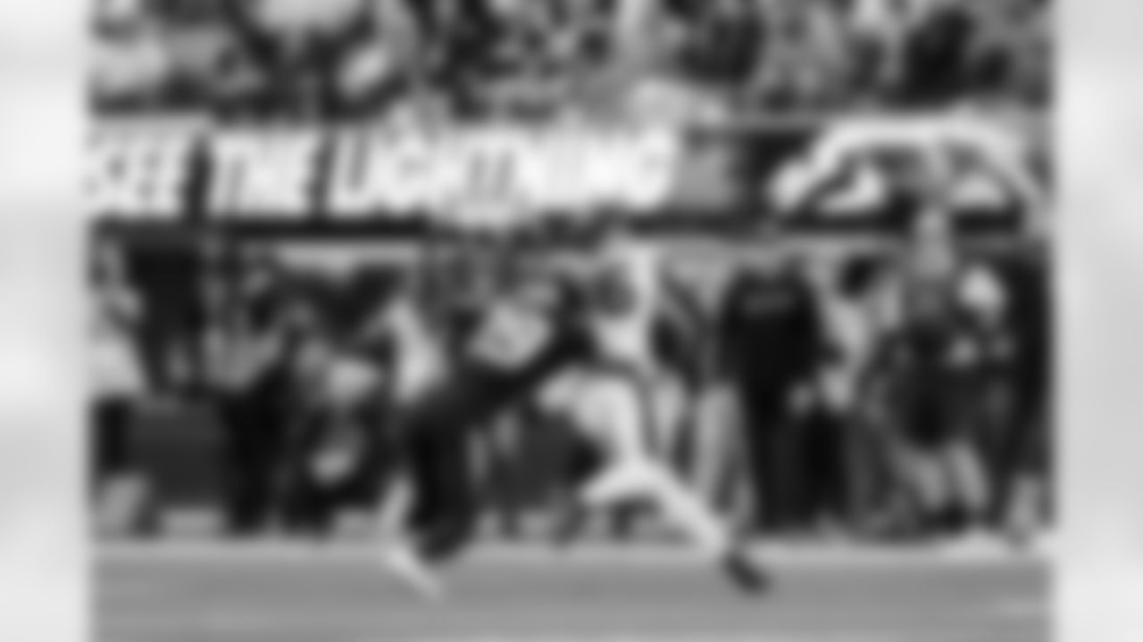 CB Tarheeb Still (29)