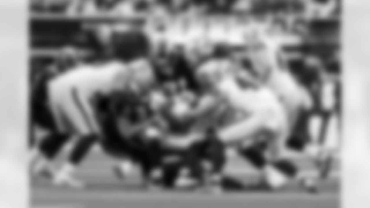 OLB Tuli Tuipulotu (45)