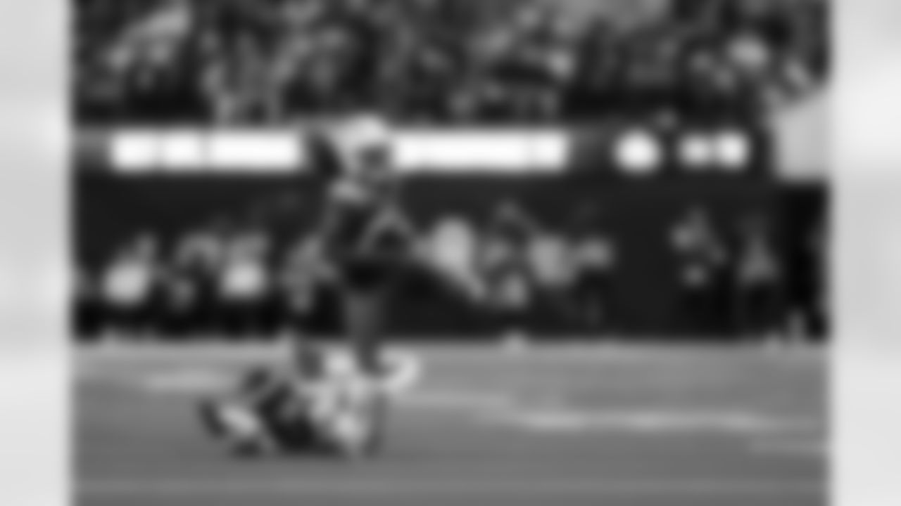 CB Donte Jackson (26)