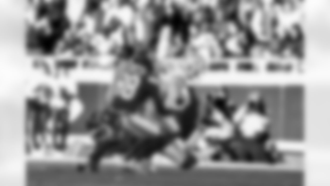 WR Ladd McConkey (15)