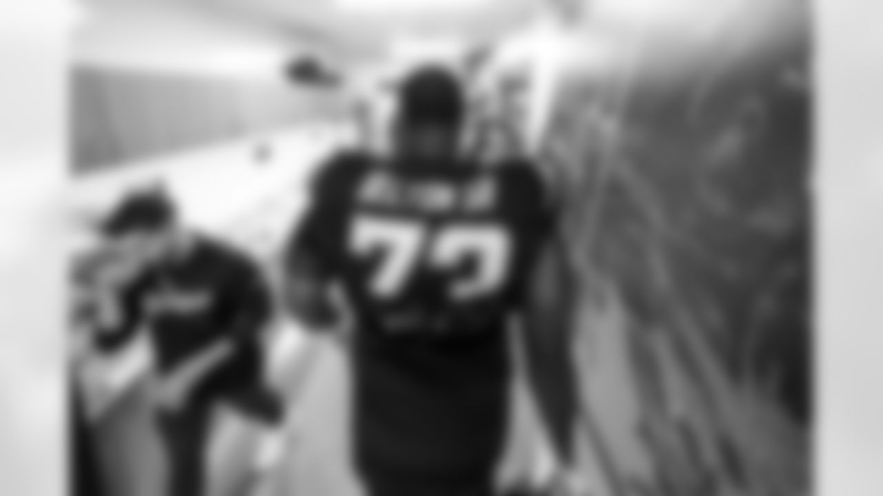 Grant Harris and G Mekhi Becton (73)