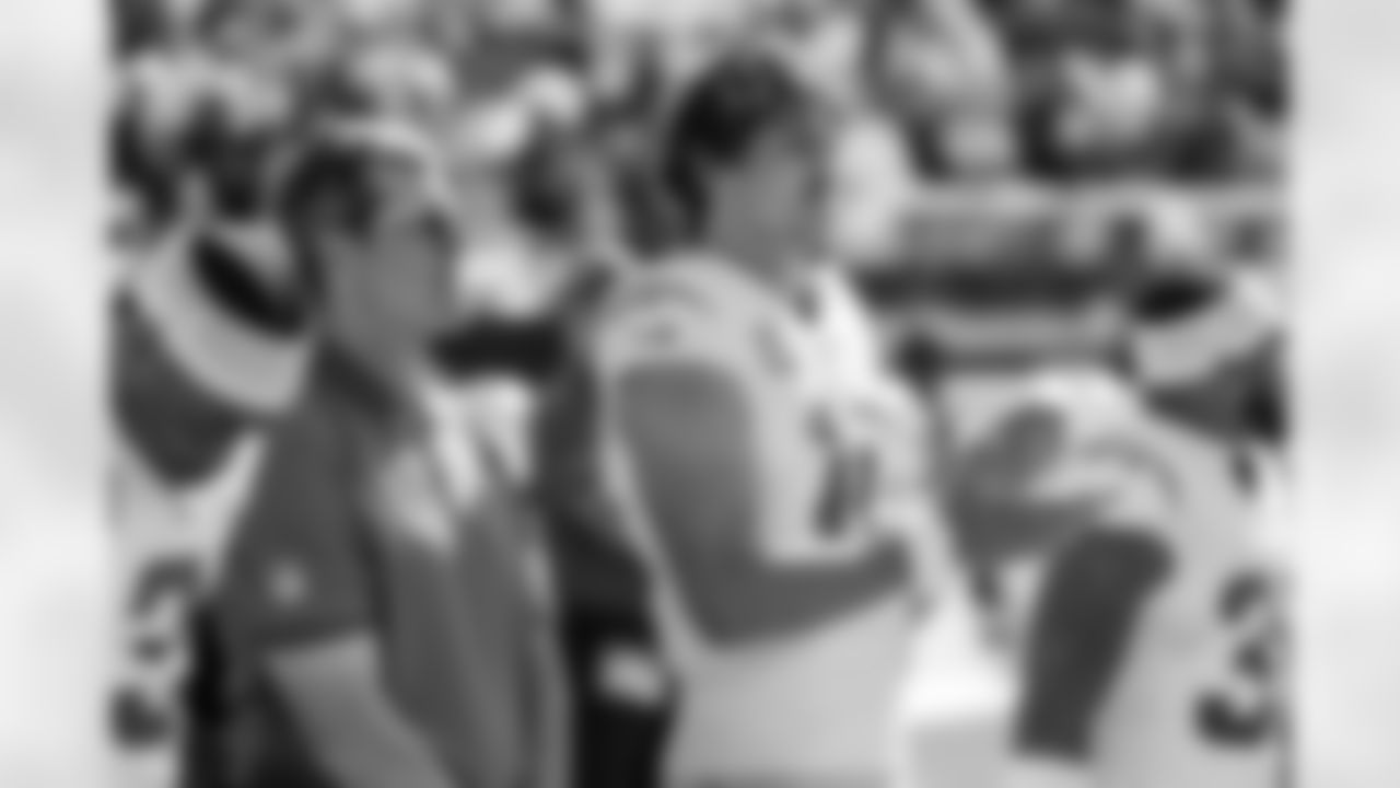 Take a look back at the best photos of Justin Herbert's 2025 campaign.