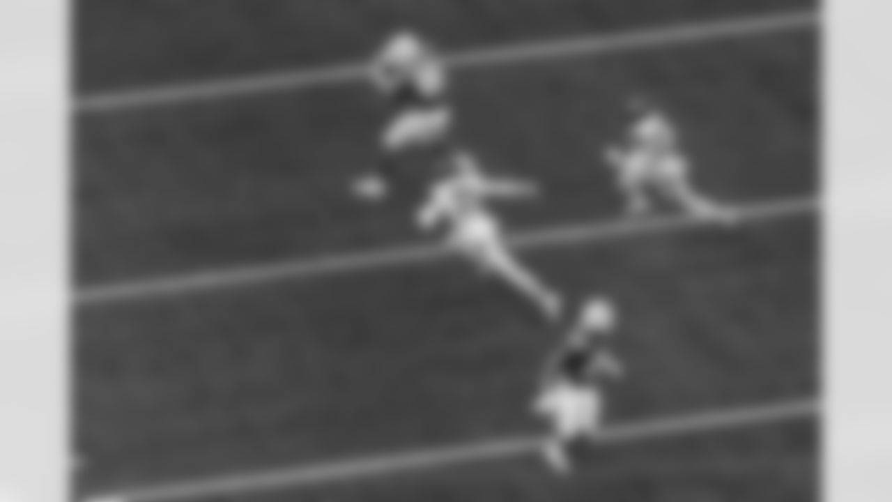 Take a look back at the best photos of the Chargers 2025 draft class in their inaugural NFL campaign.