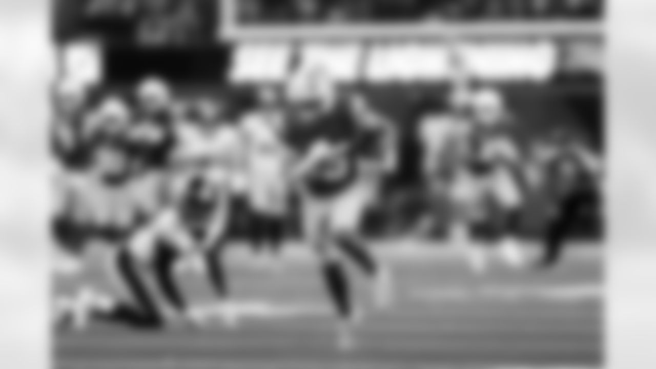 WR Ladd McConkey (15)