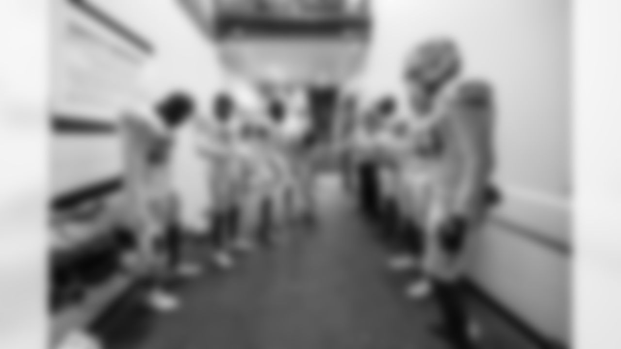 Check out the best shots from the Chargers Week 15 matchup against the Chiefs!