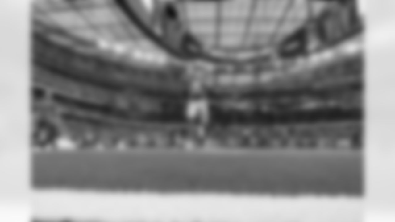 Check out the best shots from the Chargers Week 10 matchup against the Steelers!