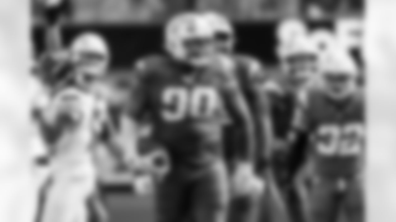 The Los Angeles Chargers agreed to terms on a multi-year contract extension with defensive lineman Teair Tart