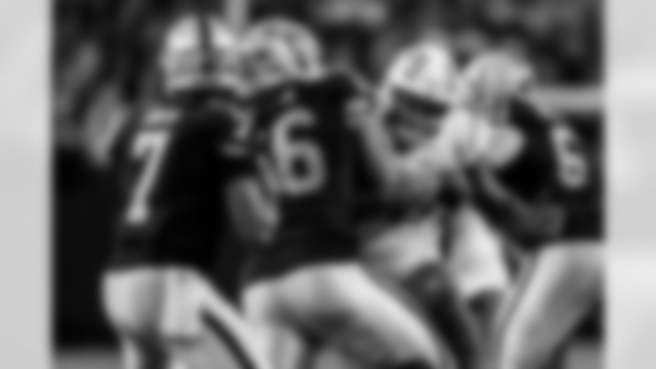 Check out the best shots from the Chargers Week 2 matchup against the Raiders!